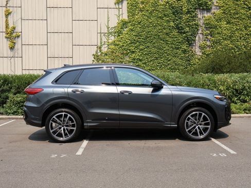 Used 2026 Audi Q5 Premium Plus AWD/4WD image 5