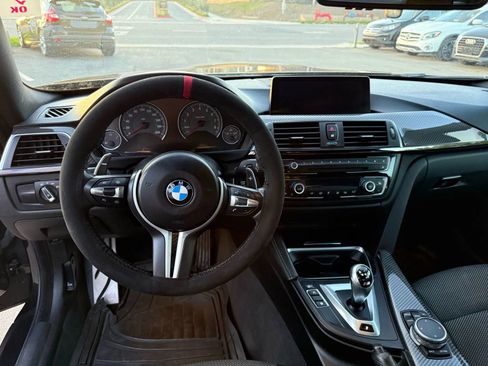 Used 2016 BMW M4 Coupe image 34