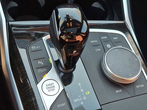 Used 2022 BMW 330i xDrive Sedan w/ Premium Package 2 image 15