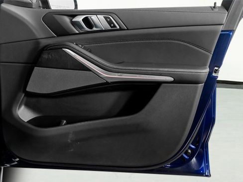 Used 2024 BMW X5 xDrive40i w/ Premium Essential Package image 47