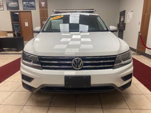 Used 2018 Volkswagen Tiguan SE image 10