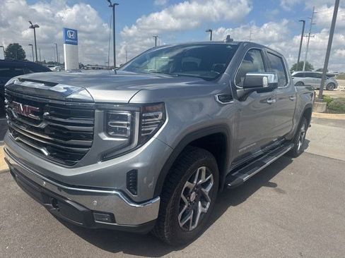 Used 2025 GMC Sierra 1500 SLT w/ SLT Premium Plus Package AWD/4WD image 2