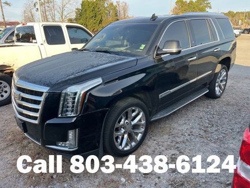 Used 2020 Cadillac Escalade Luxury image 4