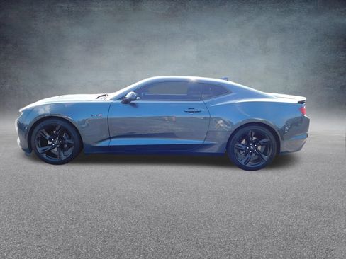 Used 2020 Chevrolet Camaro LT RWD image 6