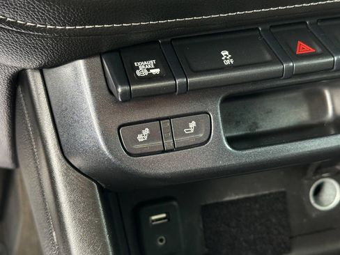 Used 2016 GMC Canyon SLT image 35