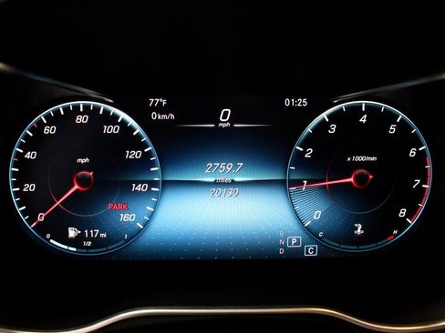 Used 2022 Mercedes-Benz GLC 300 4MATIC image 32