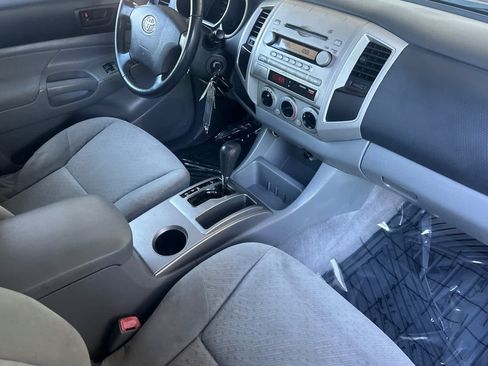 Used 2006 Toyota Tacoma PreRunner RWD image 15