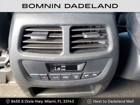 Used 2022 Honda Pilot Sport image 12