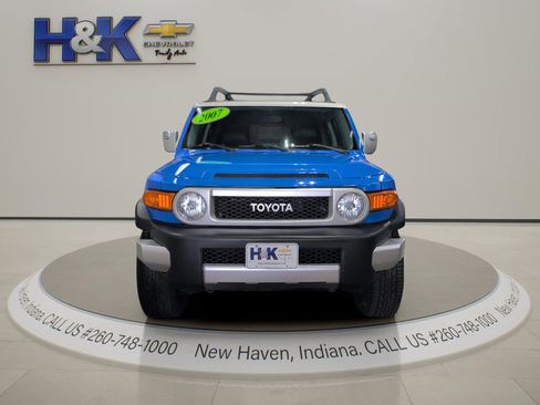 Used 2007 Toyota FJ Cruiser 4WD image 2