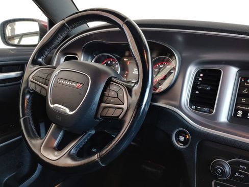Used 2019 Dodge Charger SXT w/ Leather Interior Group RWD image 26