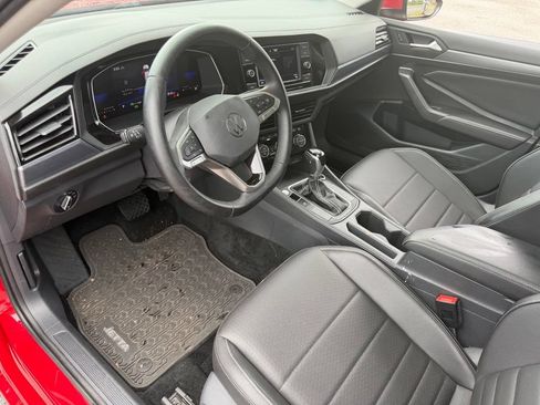 Used 2023 Volkswagen Jetta SE FWD image 24
