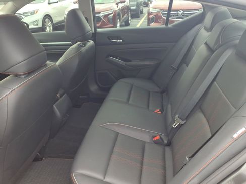 Used 2023 Nissan Altima 2.5 SR w/ SR Premium Package FWD image 26