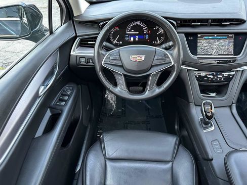 Used 2019 Cadillac XT5 Premium Luxury AWD/4WD image 39