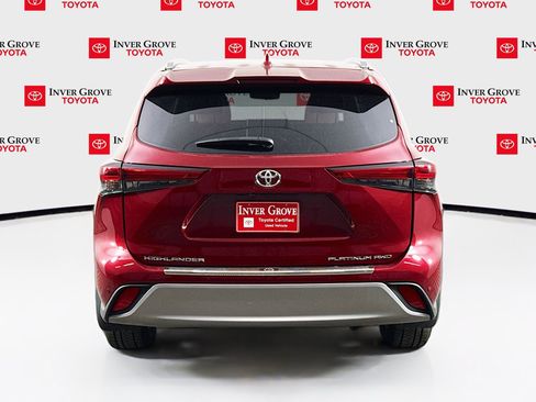 Used 2023 Toyota Highlander Platinum AWD/4WD image 6