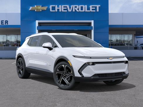 New 2026 Chevrolet Equinox EV LT w/ Convenience Package II image 7