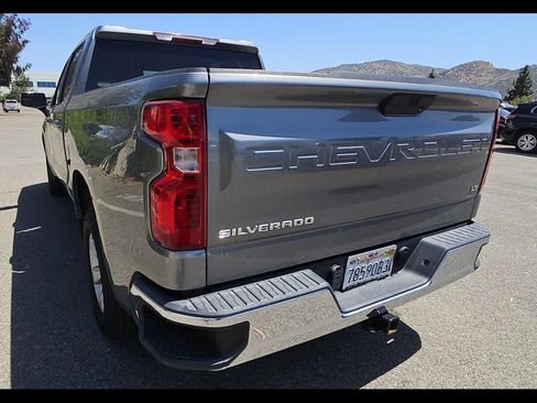 Used 2021 Chevrolet Silverado 1500 LT RWD image 4