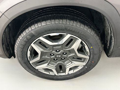 Used 2023 Hyundai Santa Fe SEL Convenience image 11