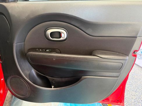 Used 2019 Kia Soul + FWD image 22