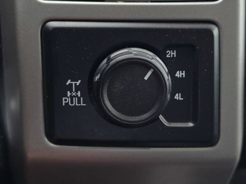 Used 2020 Ford F250 Lariat w/ Lariat Ultimate Package AWD/4WD image 19