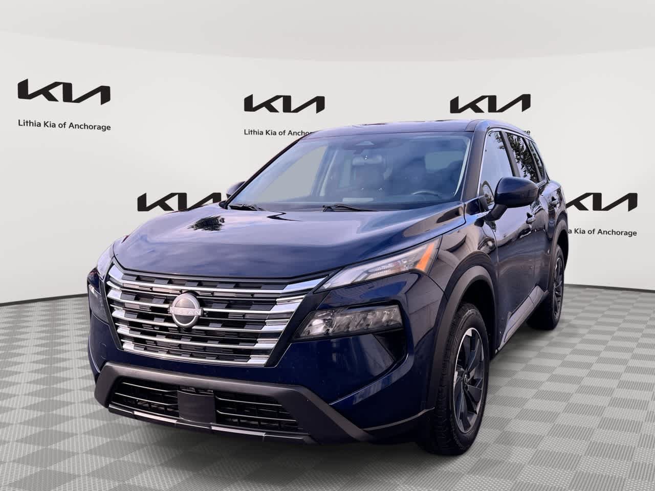 Used 2024 Nissan Rogue SV AWD/4WD image 1