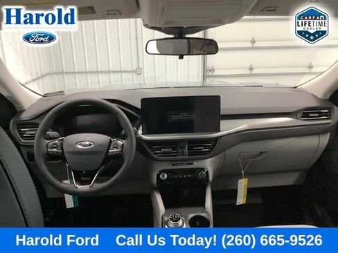 Used 2024 Ford Escape SE image 14