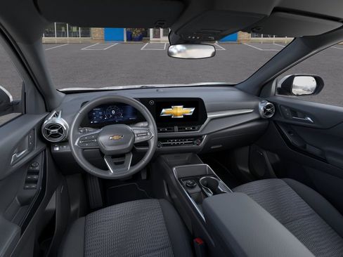 New 2026 Chevrolet Equinox LT FWD image 15