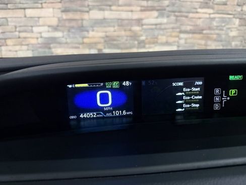 Used 2022 Toyota Prius Prime XLE image 35