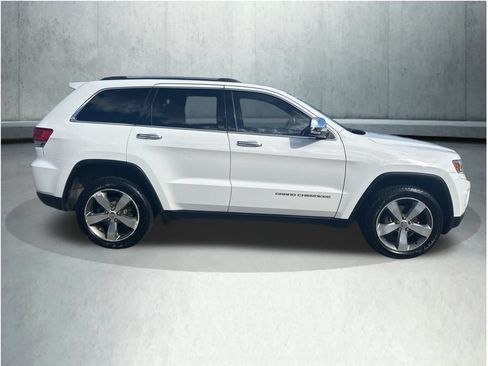 Used 2014 Jeep Grand Cherokee Limited AWD/4WD image 8