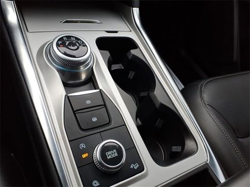 Certified 2023 Ford Explorer XLT w/ Equipment Group 202A image 22