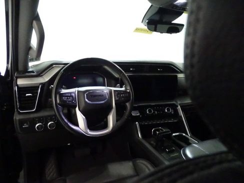 Used 2024 GMC Sierra 1500 Denali w/ Denali Reserve Package AWD/4WD image 5