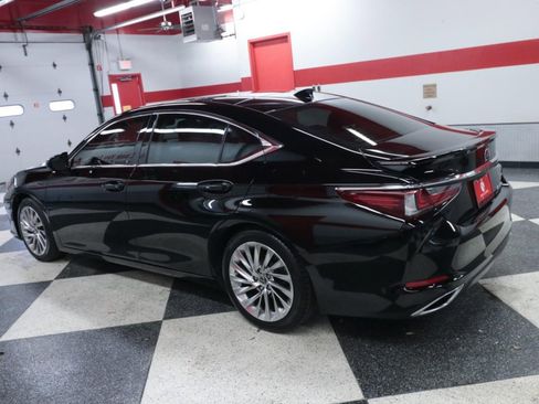 Used 2022 Lexus ES 350 Ultra Luxury w/ Accessory Package 2 FWD image 6