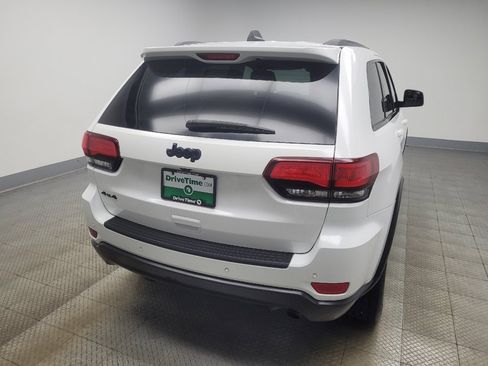 Used 2019 Jeep Grand Cherokee Laredo image 7