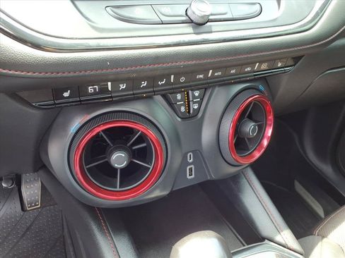 Used 2019 Chevrolet Blazer RS w/ Sun and Wheels Package FWD image 23