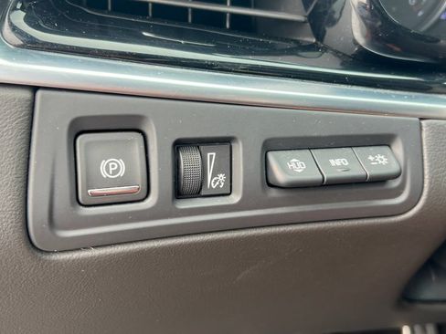 Certified 2024 Cadillac XT6 Sport w/ Platinum Package AWD/4WD image 24