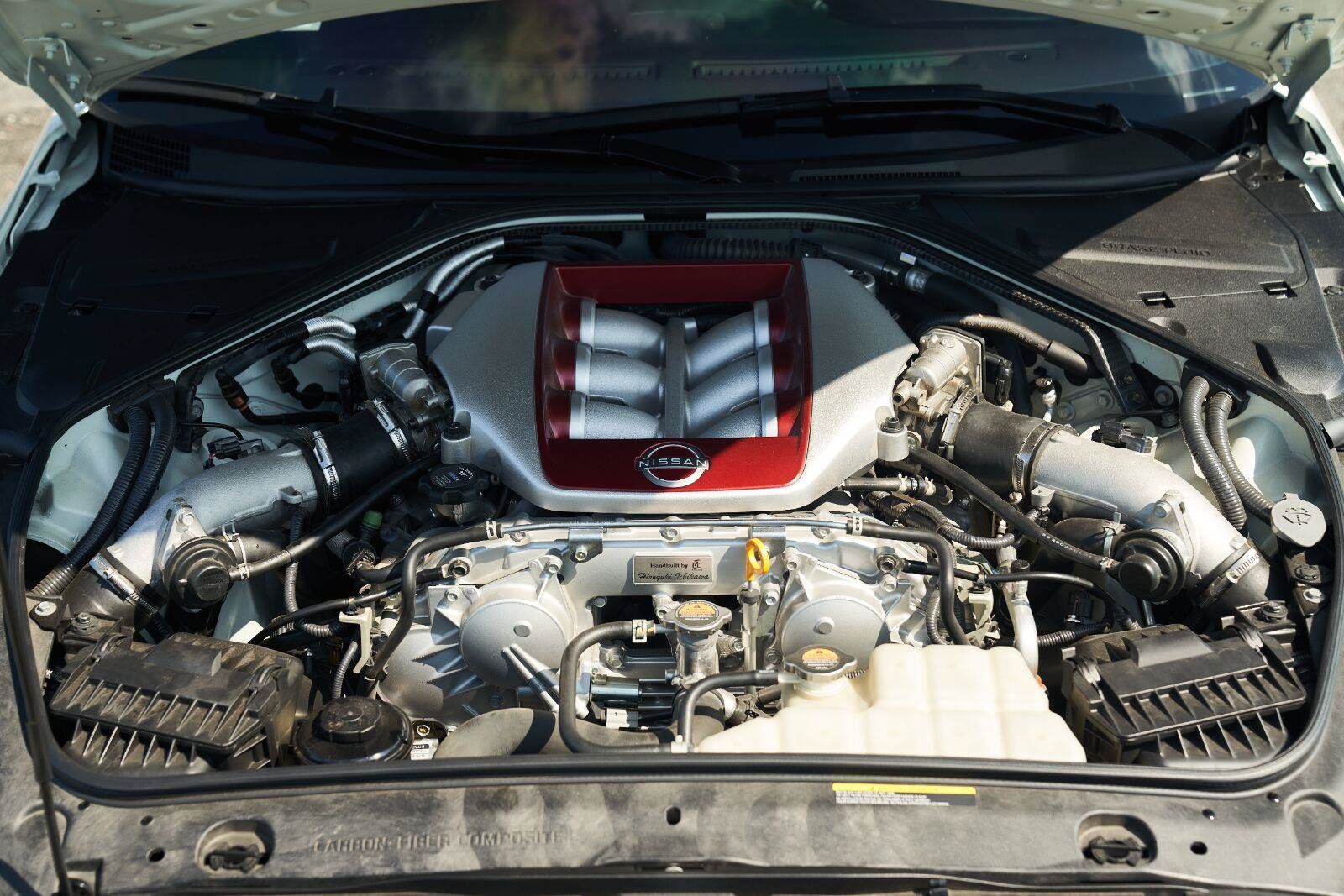 Certified 2024 Nissan GT-R Premium w/ Premium Interior Package AWD/4WD image 67