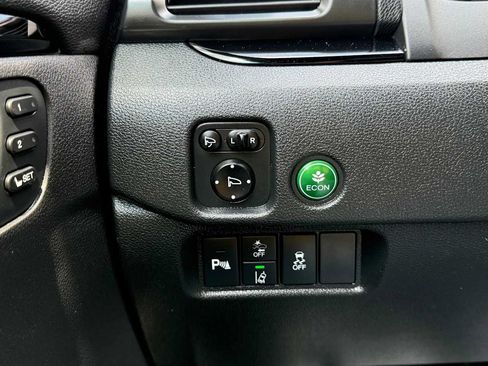 Used 2022 Honda Pilot Black Edition image 16