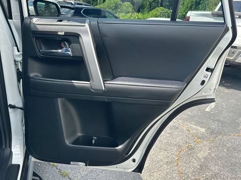 Used 2024 Toyota 4Runner SR5 Premium RWD image 17