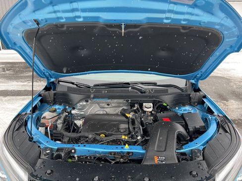 Used 2025 Chevrolet Trax RS w/ Driver Confidence Package image 10