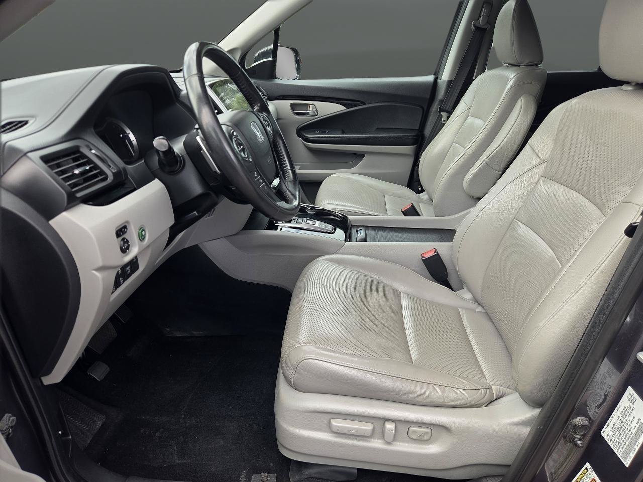 Used 2020 Honda Ridgeline RTL-E image 8