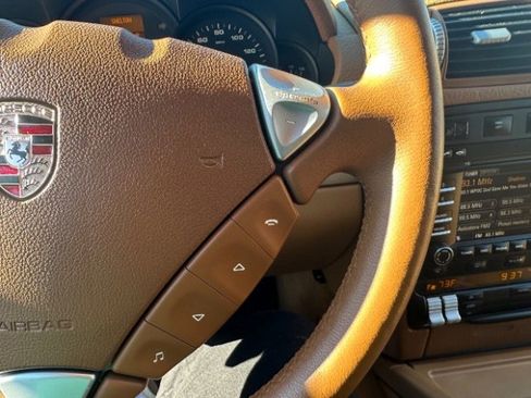 Used 2009 Porsche Cayenne image 21