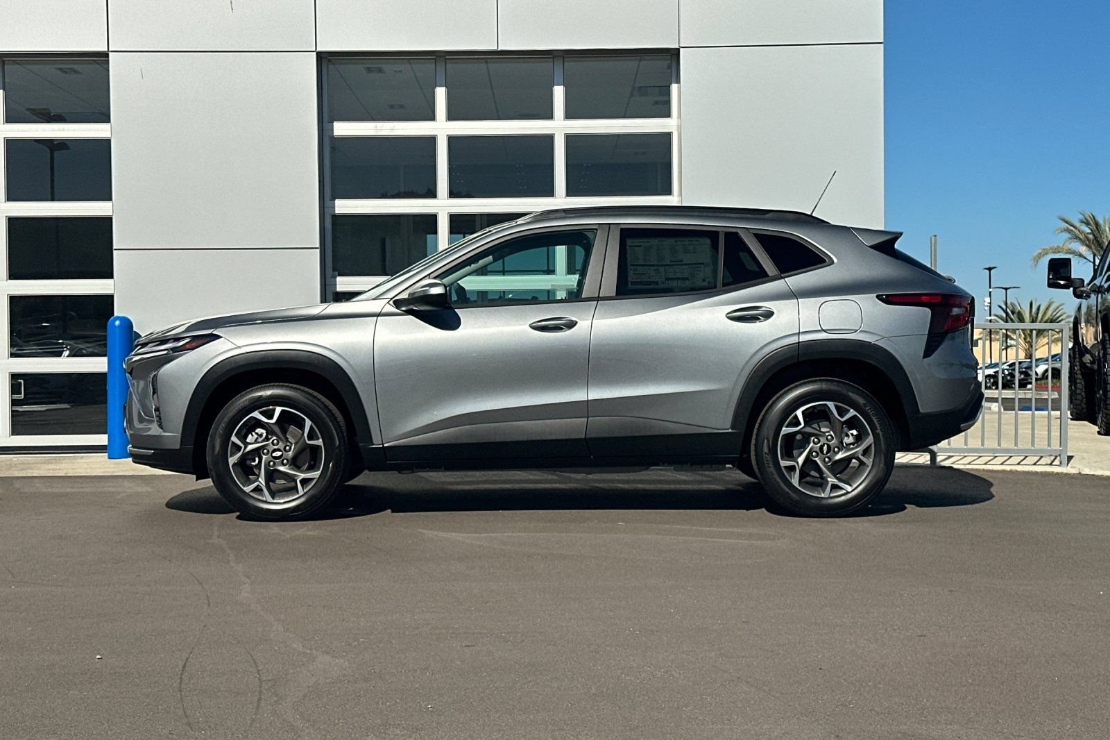 New 2026 Chevrolet Trax LT FWD image 7