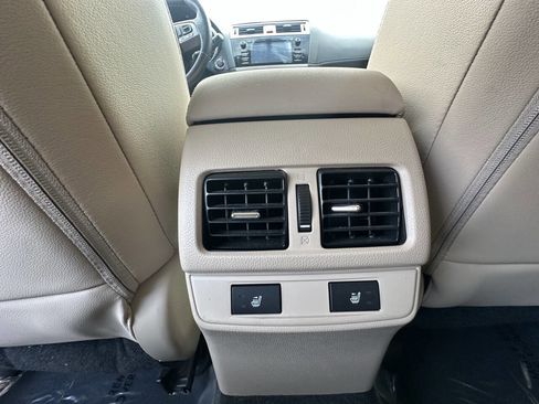 Used 2016 Subaru Outback 3.6R Limited image 19