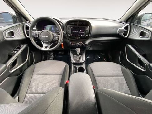 Used 2024 Kia Soul LX w/ Option Group 015 image 10