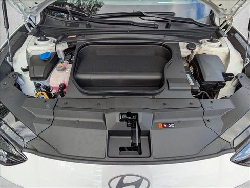 New 2025 Hyundai Ioniq 6 Limited image 19