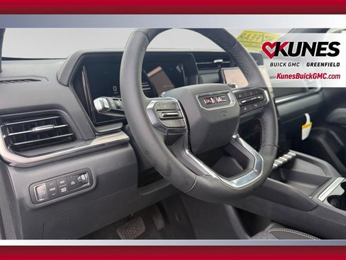 New 2026 GMC Terrain Elevation w/ LPO, Floor Liner Package AWD/4WD image 18