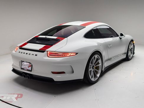 Used 2016 Porsche 911 GT3 RS image 3