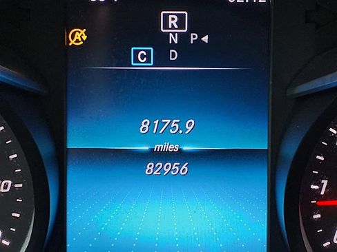 Used 2022 Mercedes-Benz GLC 300 image 37