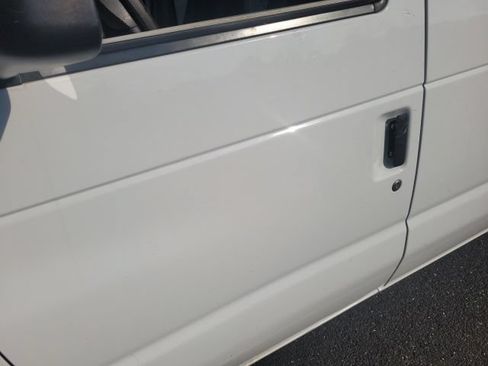Used 2014 Ford E-350 and Econoline 350 Super Duty RWD image 18