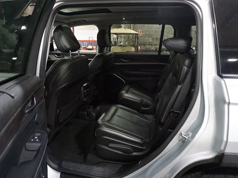 Used 2021 Jeep Grand Cherokee L Limited w/ Luxury Tech Group II image 15