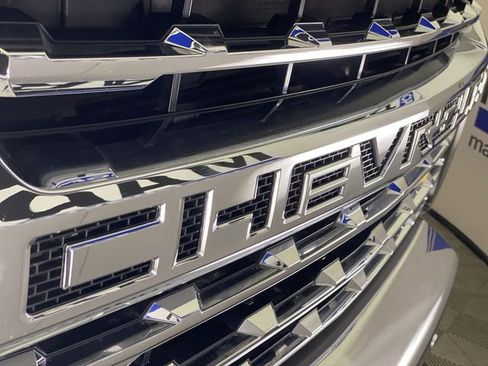 Used 2022 Chevrolet Silverado 2500 LTZ w/ LTZ Premium Package image 37